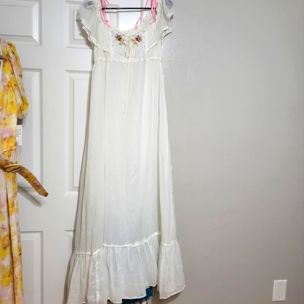 Vintage Lace Up Embroidered Prairie Dress